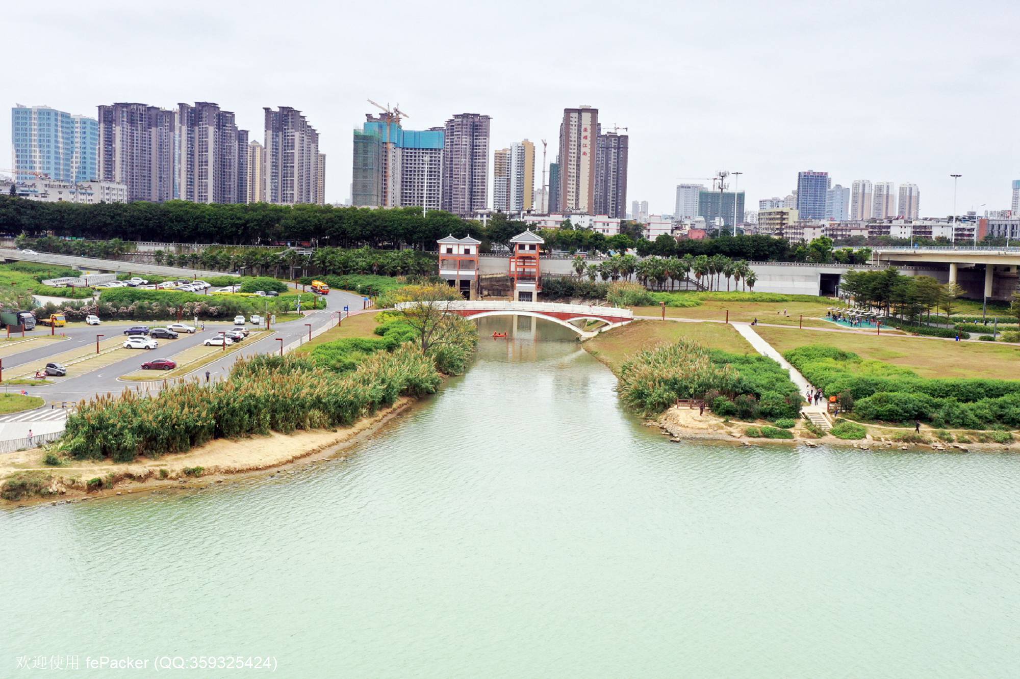 南宁建宁水务集团按照“全流域、全要素”治理理念，加快推进朝阳溪、亭子冲、那平江等多个流域水环境治理项目建设，图为经过系统治理后，亭子冲邕江出水口段水清岸绿。（杨健 摄）.jpg